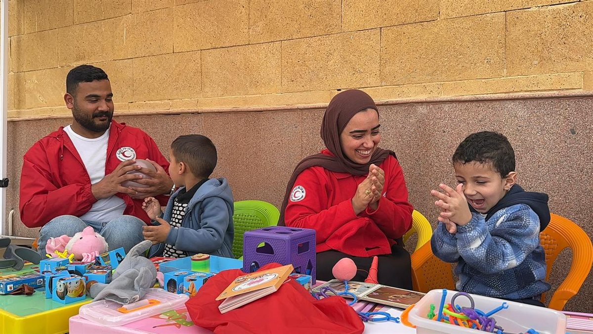 الهلال الأحمر&nbsp;