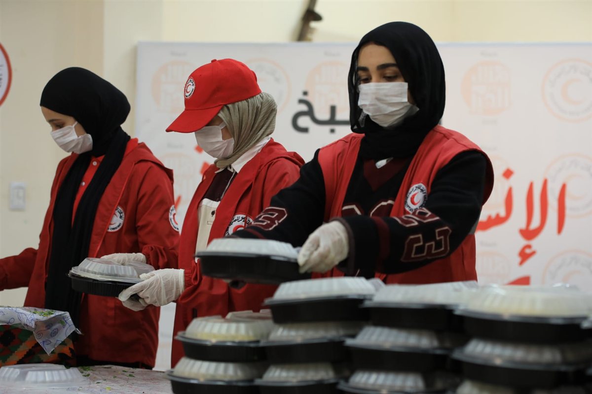 الهلال الأحمر&nbsp;