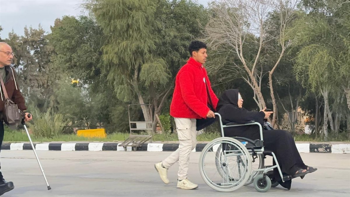 الهلال الأحمر&nbsp;