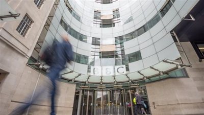  فضيحة إعلامية تهز BBC بعد تصوير منزل ناجين من هجوم 7 أكتوبر دون إذن