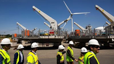 فايننشال تايمز: قاضٍ أمريكي يُسقط حظر ترامب لتصاريح طاقة الرياح 