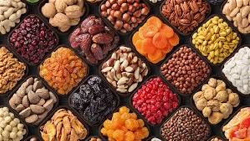 المكسرات والفواكه