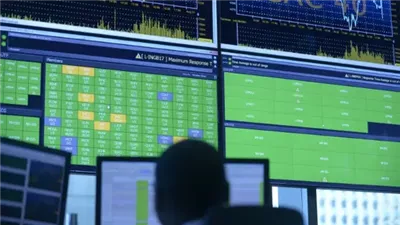 صعود جماعي لمؤشرات البورصة المصرية في مستهل تعاملات الأربعاء