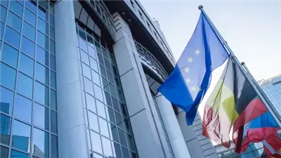 الاتحاد الأوروبي يلوح بإعادة تقييم إمدادات الطاقة مع استمرار أزمة هرمز